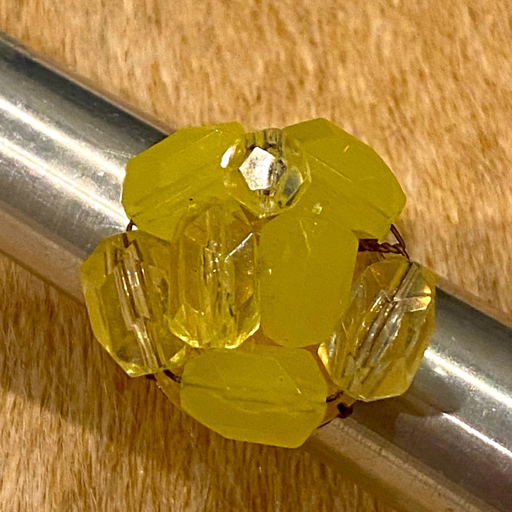 Vintage ring size 6 to 10. Vintage jewelry sets on silver plated new ring.